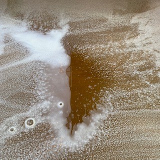 アルカリ電解水を使用して浮いてきたヤニの様子